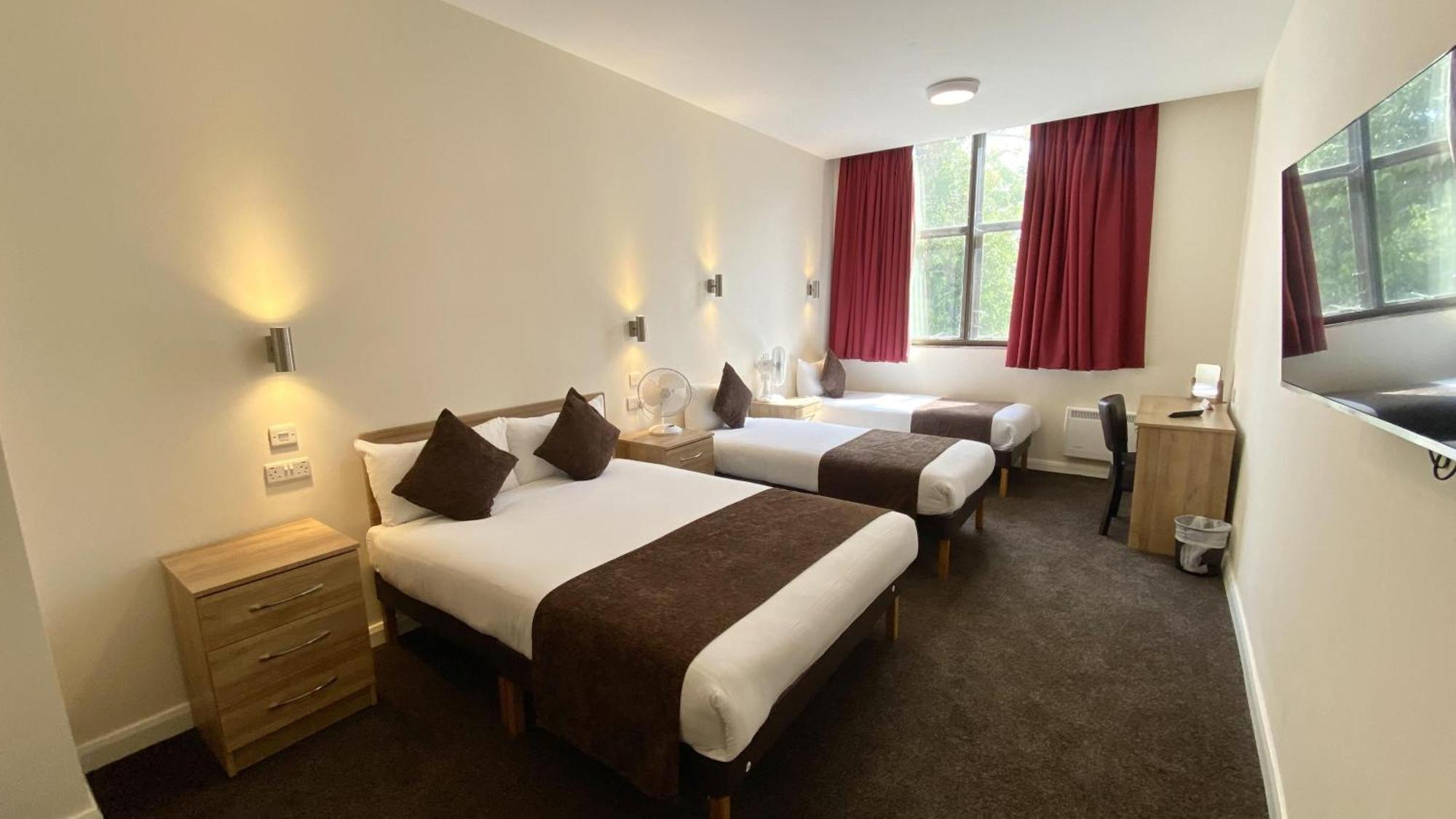 Russ Hill Hotel Charlwood Værelse billede
